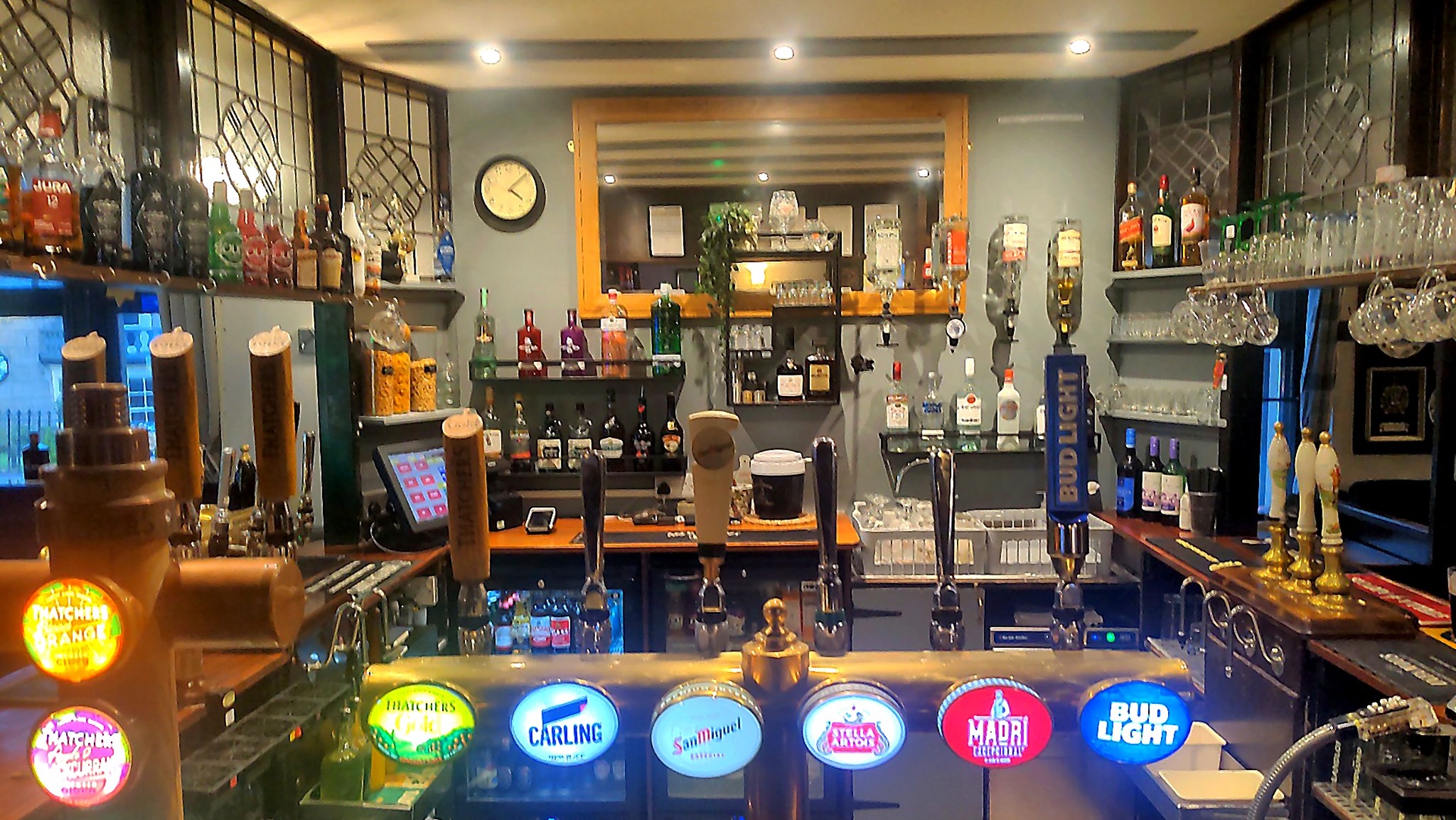 The Swan's bar and snug area